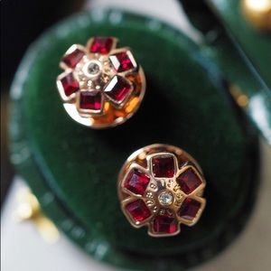 ❗️LAST ONE❗️Henri Bendel Flower Stud Earrings Ruby